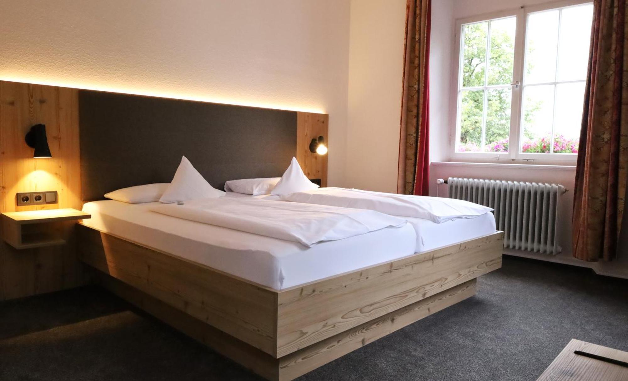 Hotel Gasthof Zur Post Wolfegg Экстерьер фото
