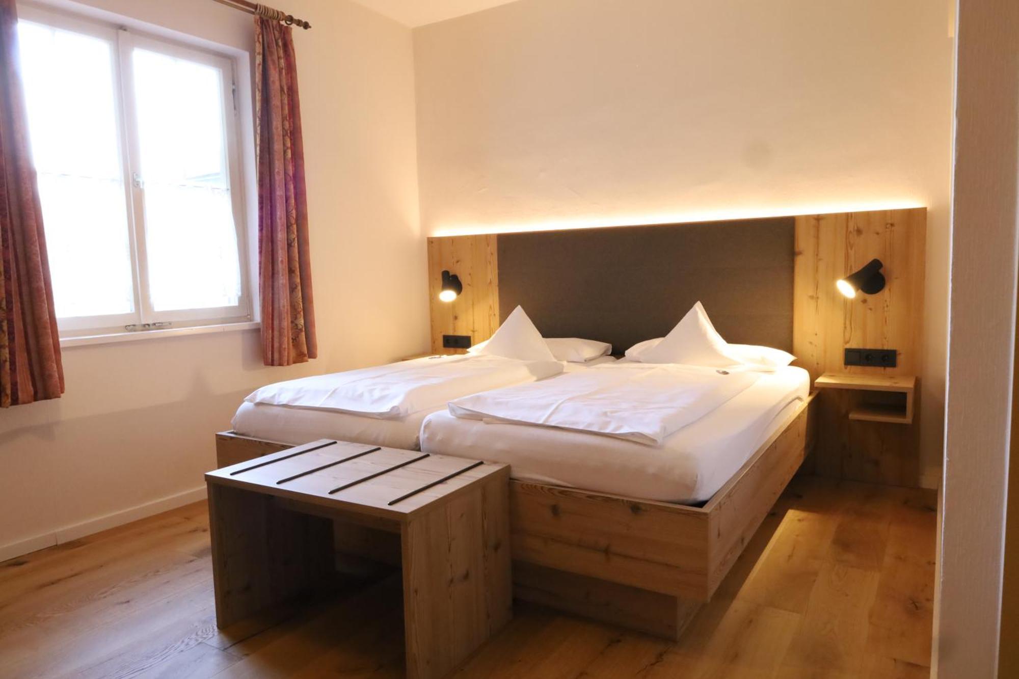 Hotel Gasthof Zur Post Wolfegg Экстерьер фото