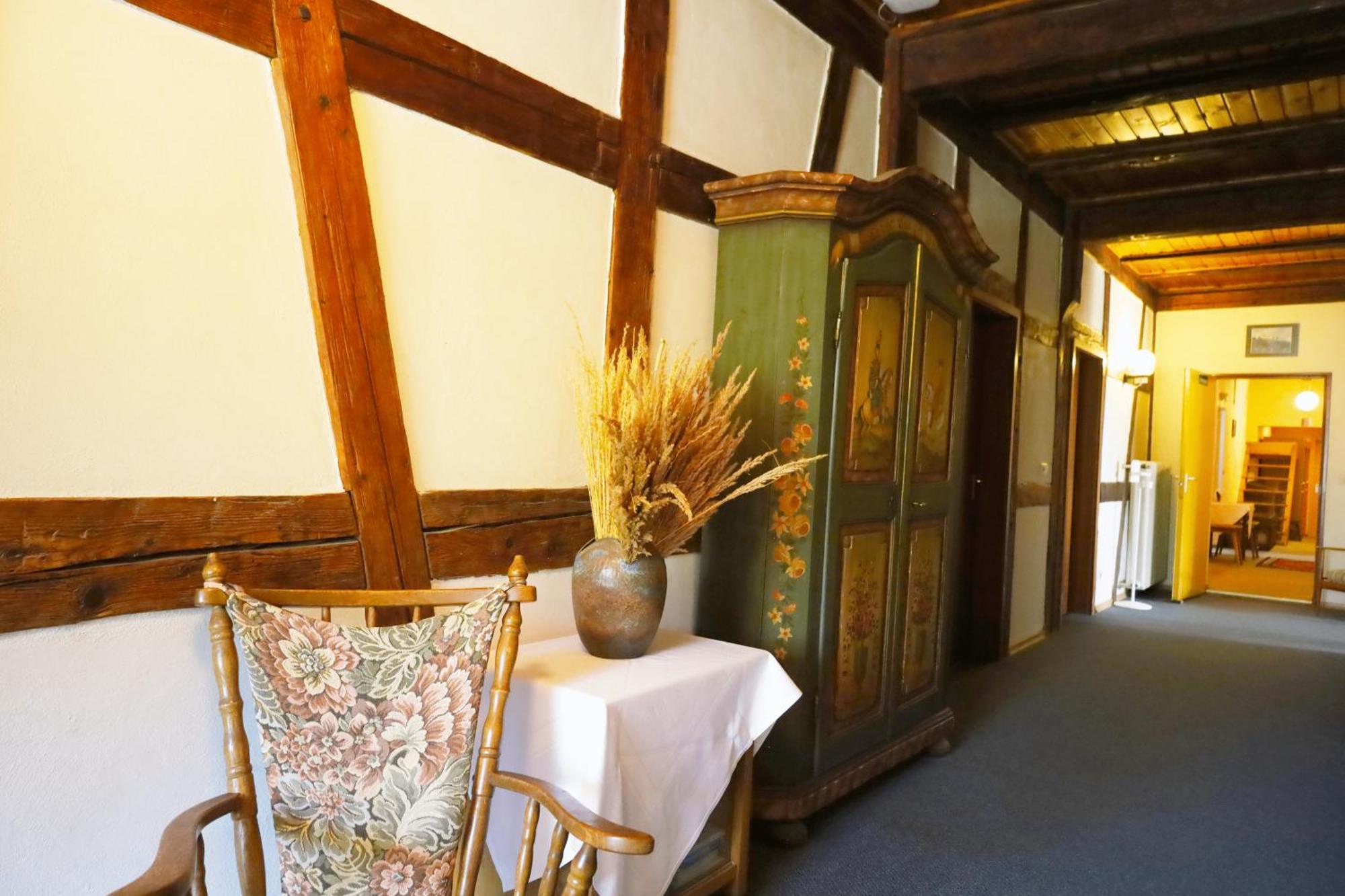Hotel Gasthof Zur Post Wolfegg Экстерьер фото