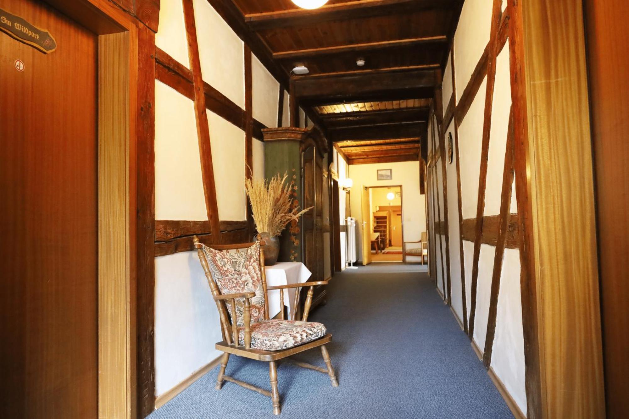 Hotel Gasthof Zur Post Wolfegg Экстерьер фото