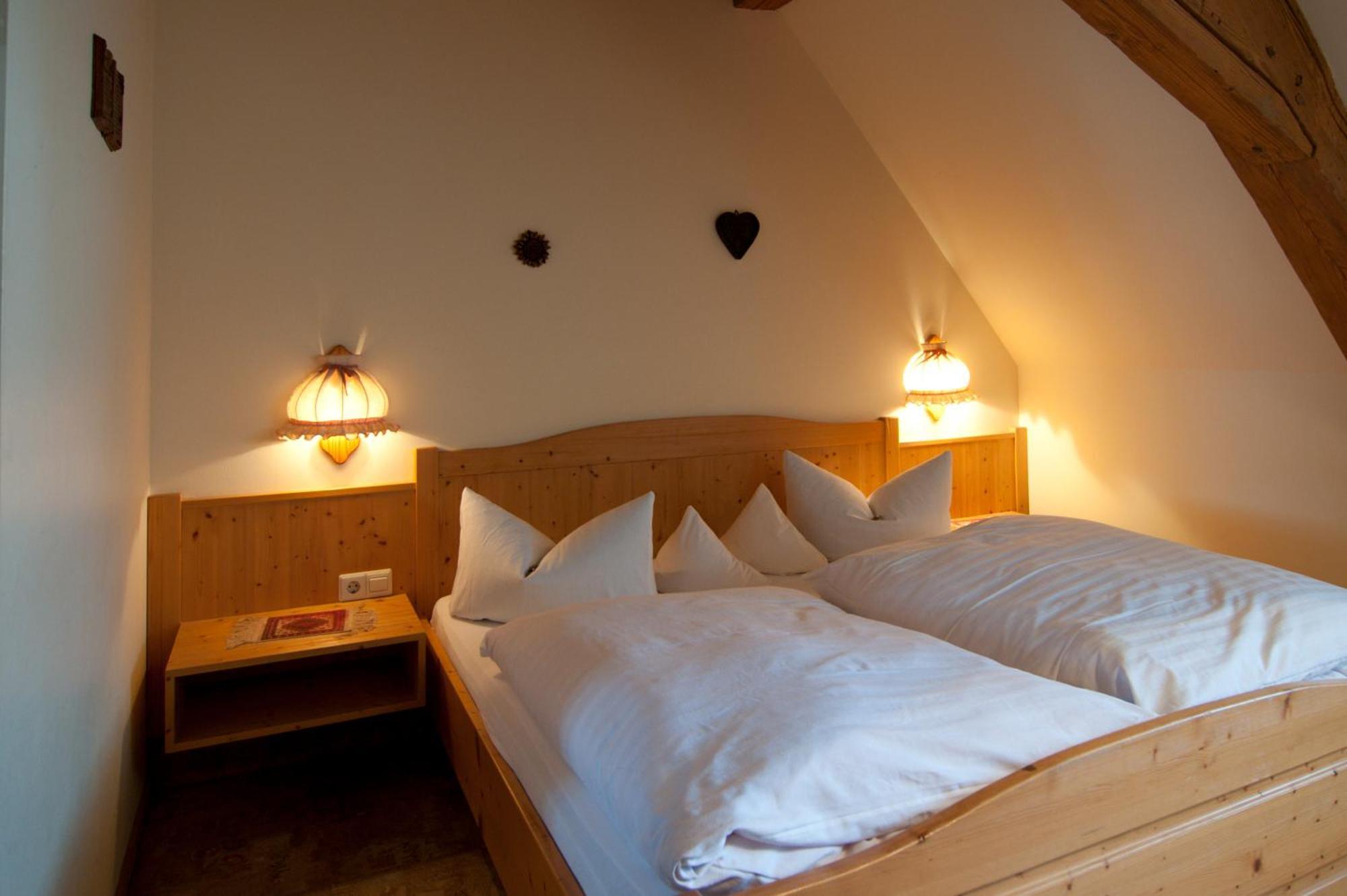 Hotel Gasthof Zur Post Wolfegg Экстерьер фото